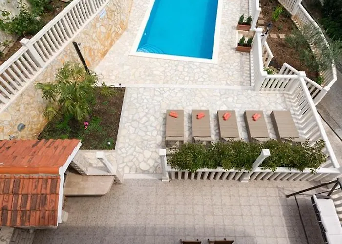 Heavenly Dream House With Pool Πανσιόν