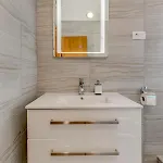 Heavenly Dream House With Pool 3*