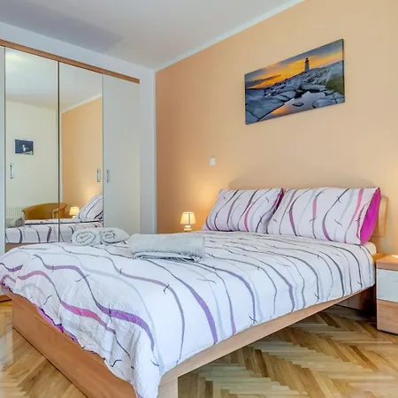 Heavenly Dream House With Pool Guest house Stanici