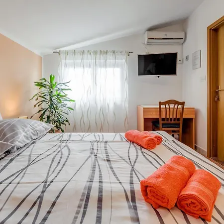 Guest house Heavenly Dream House With Pool *
