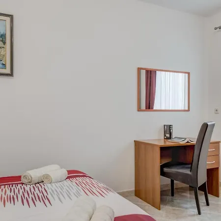 Heavenly Dream House With Pool Guest house Stanici