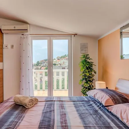Pensión Heavenly Dream House With Pool 3*